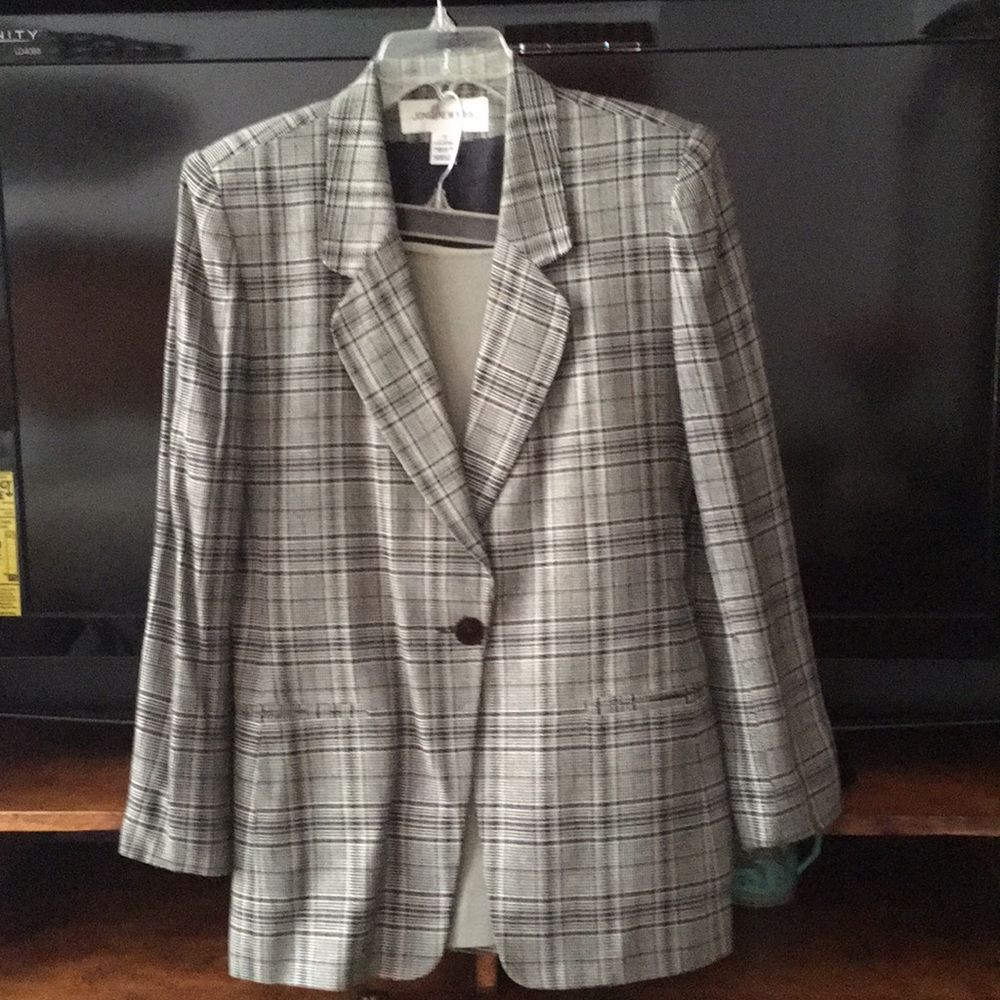 Suit